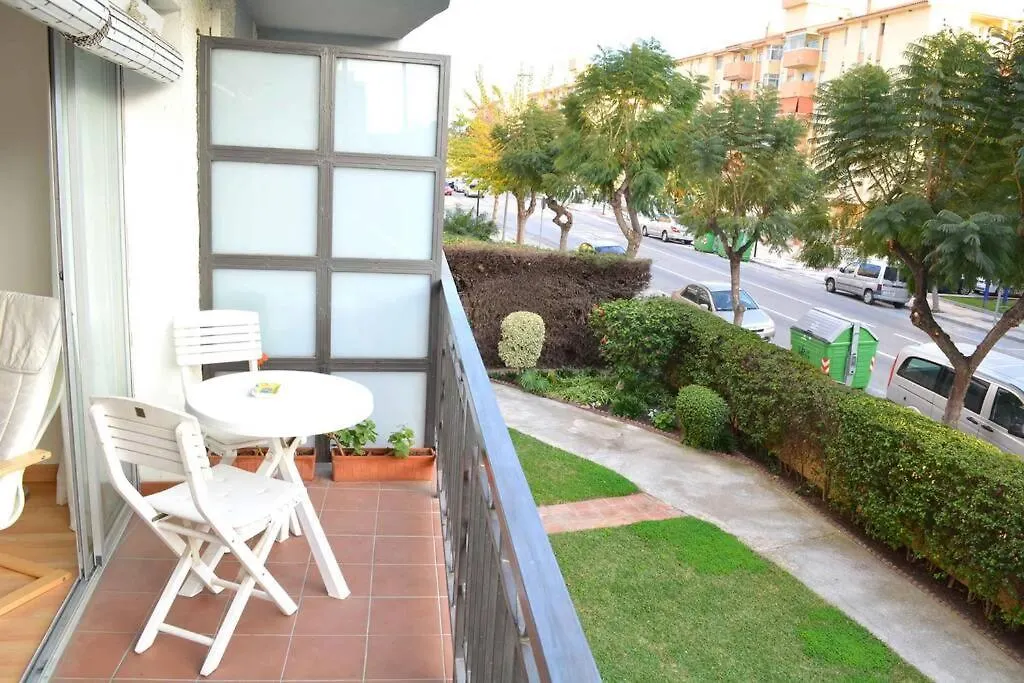 Sunny Apartment Near The Beach. Rincon de la Victoria