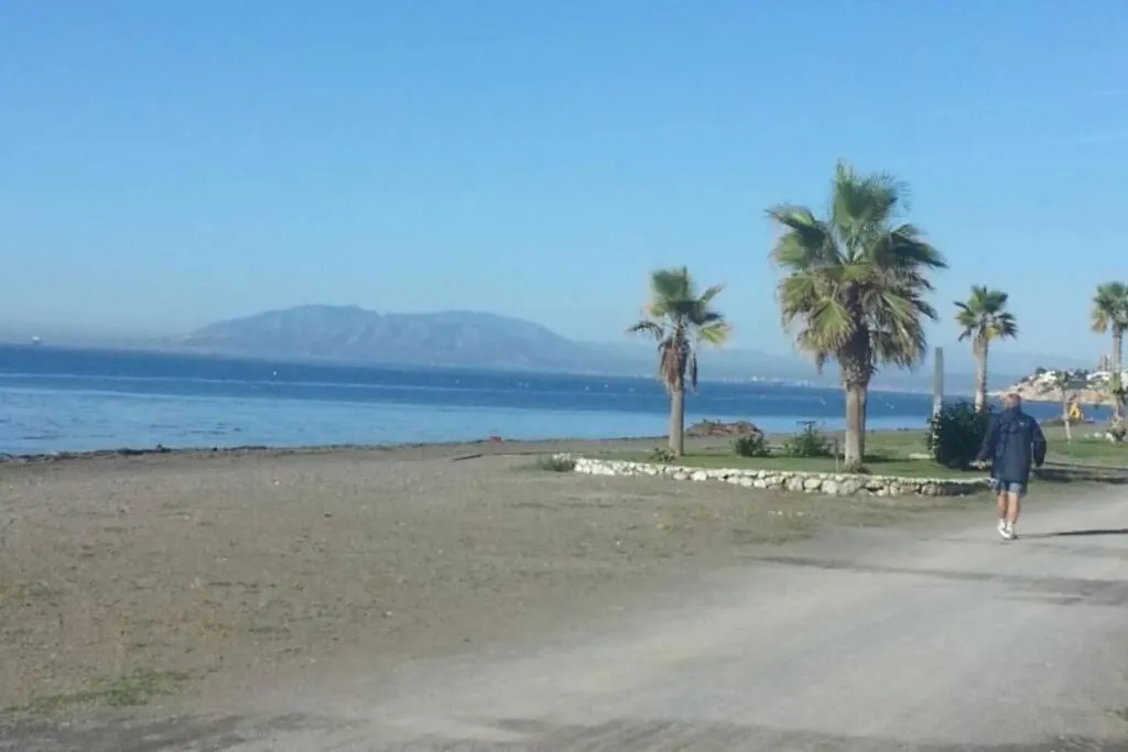 Sunny Apartment Near The Beach. Rincon de la Victoria
