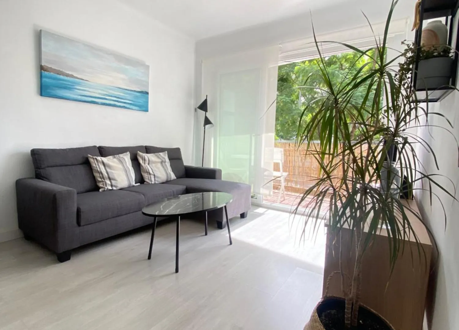 Sunny Apartment Near The Beach. Rincon de la Victoria